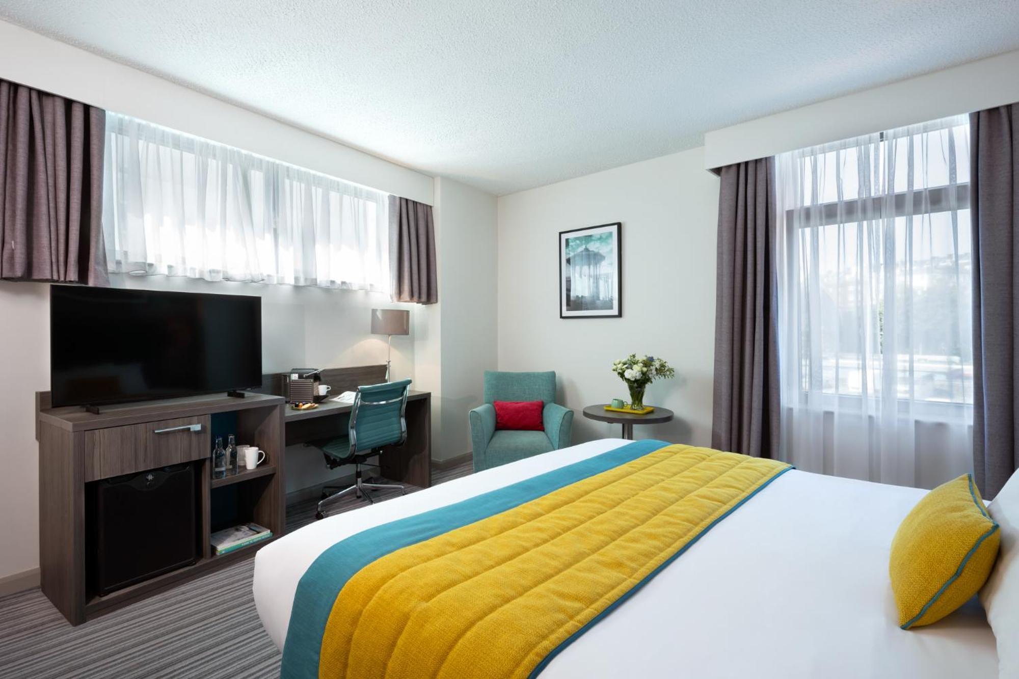 Leonardo Hotel Hove Esterno foto